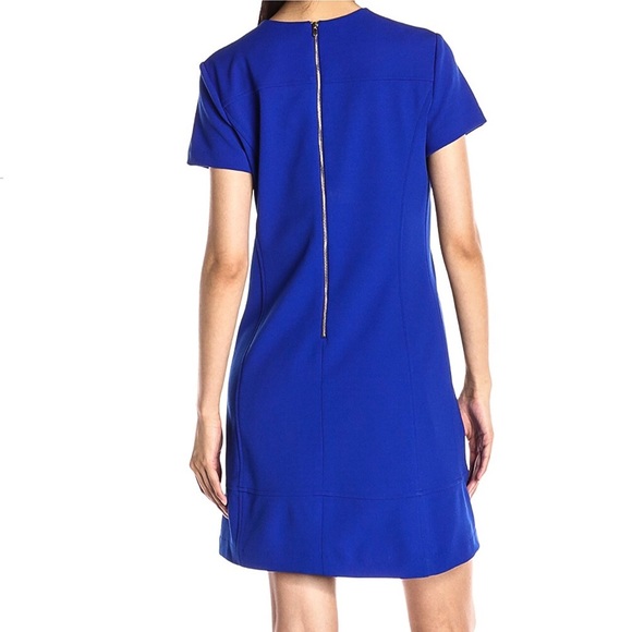 NWT Betsey Johnson Crepe Shift Dress - Picture 2 of 3